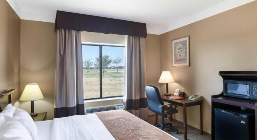 Comfort Suites Plainview Exterior foto